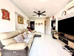 Blk 448 Hougang Avenue 10 (Hougang), HDB 4 Rooms #588049381